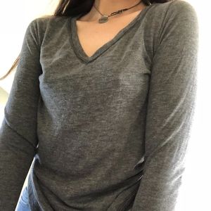 super cute grey long sleeve shirt!